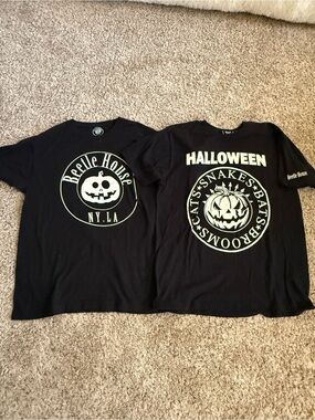 2 Halloween Beetle House BarNYC LA Shirts Large T-shirt